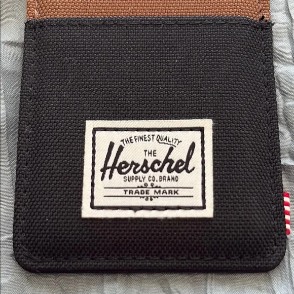 Herschel Supply Company Two-Tone Card Holder with Money Clip - Picture 2 of 4